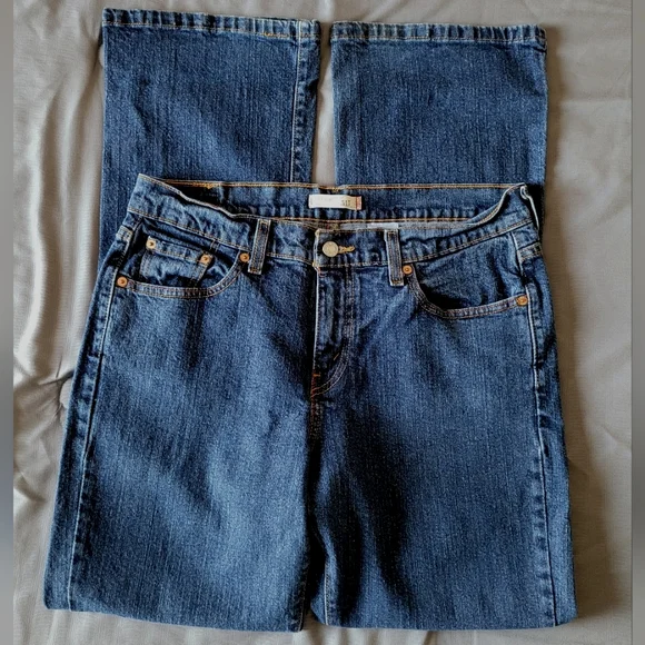 Levi 515 Boot Cut Jeans - Sz 10M, Med/Dark Wash, EUC - Picture 3 of 9